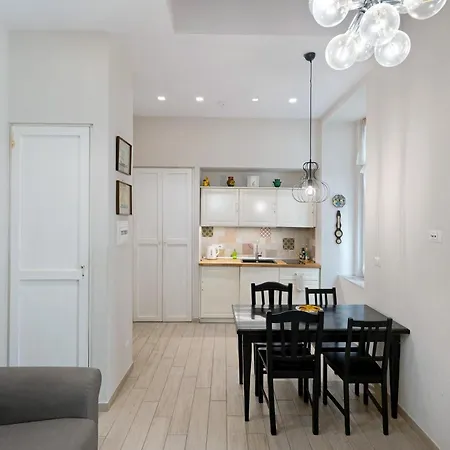 Teatro Nuovo Apartamento Nápoles